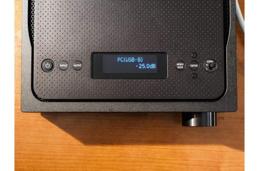  8 Best DAC Amp Combo – [ Top Rated Picks of 2022 ]
